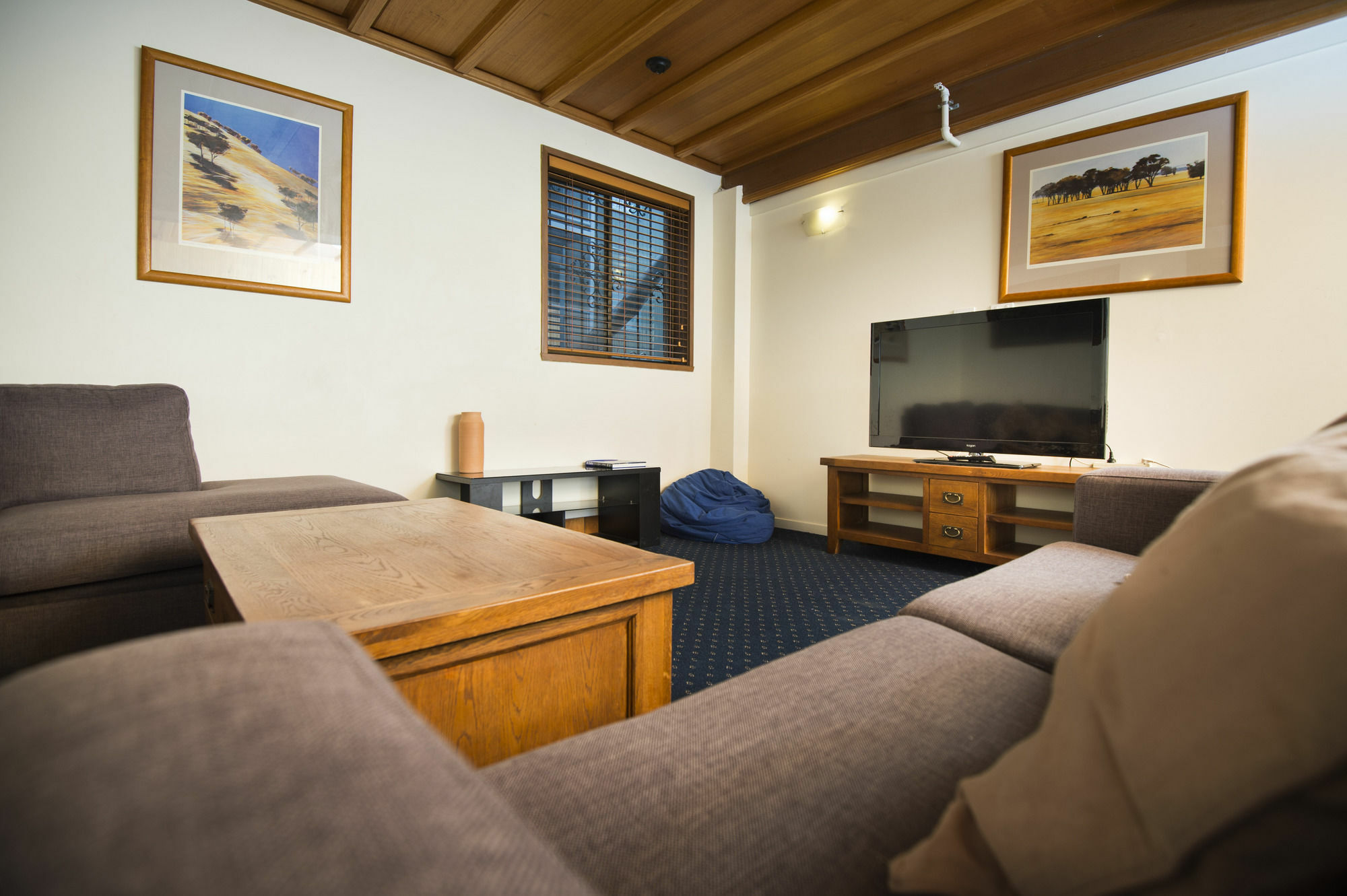Enzian Hotel Mt Buller Mount Buller Exteriör bild